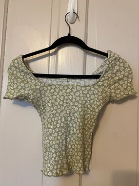 Billabong Light Green Floral Ribbed Top